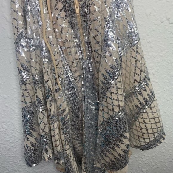 Windsor silver and tan sequins cocktail party open back straps dress size L  NWT - Picture 9 of 15